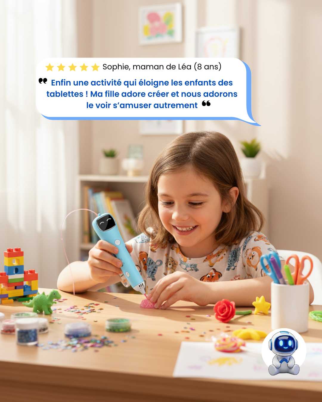 Jeune fille souriante créant avec le stylo 3D Lixylab. Avis client : "Enfin une activité qui éloigne les enfants des tablettes !"